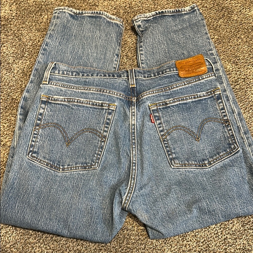 Levi's Women's Wedgie Straight Leg‎ Blue Jeans